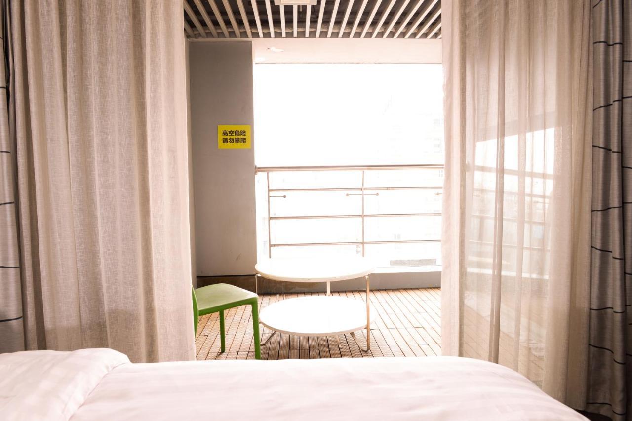 Yi-Wu Commatel Hotel 広州 エクステリア 写真