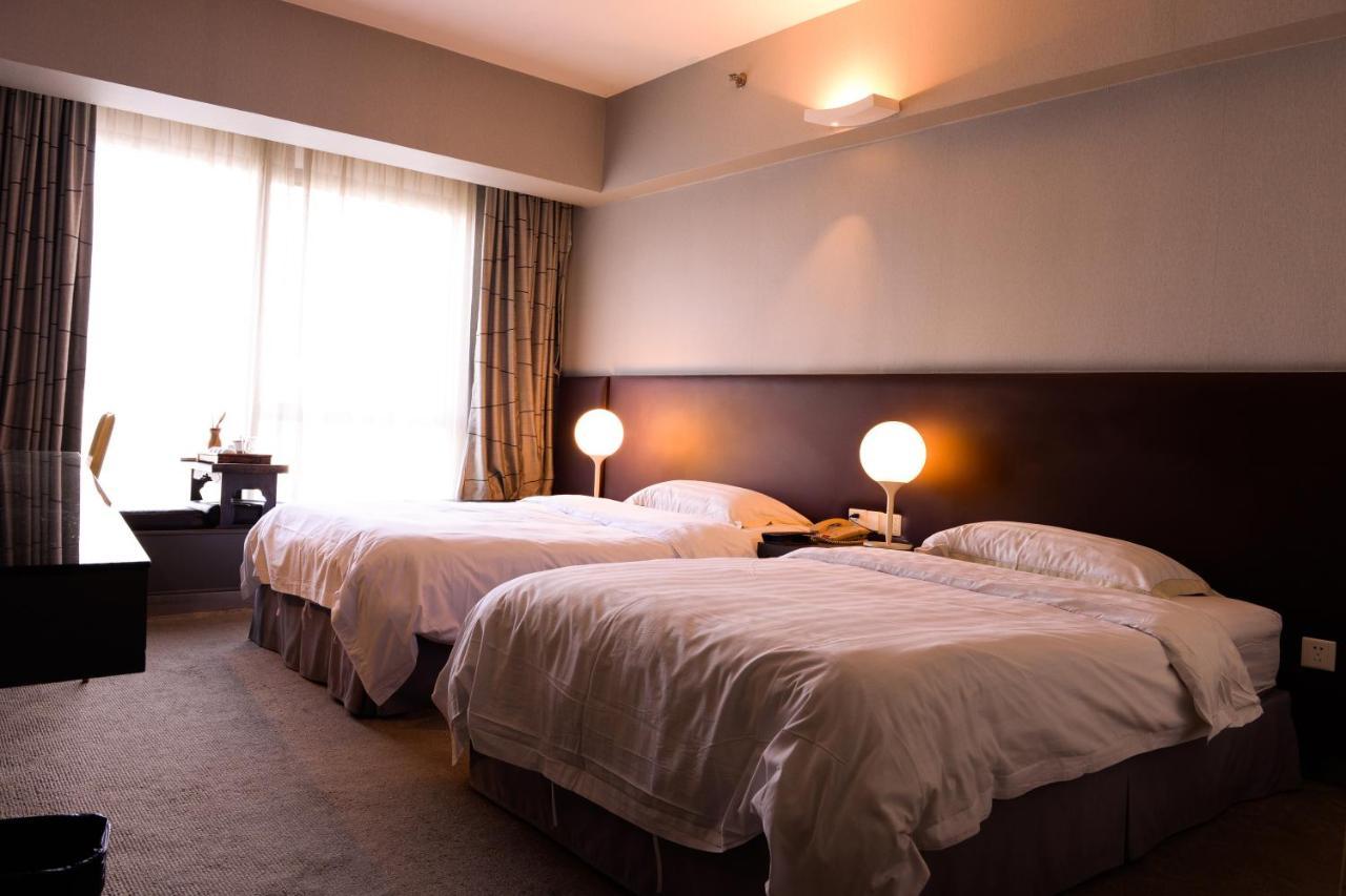 Yi-Wu Commatel Hotel 広州 エクステリア 写真