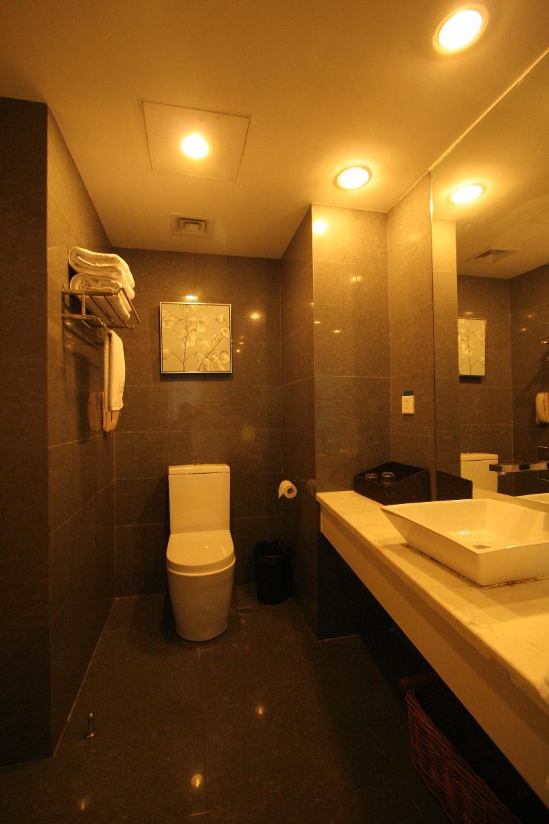 Yi-Wu Commatel Hotel 広州 エクステリア 写真